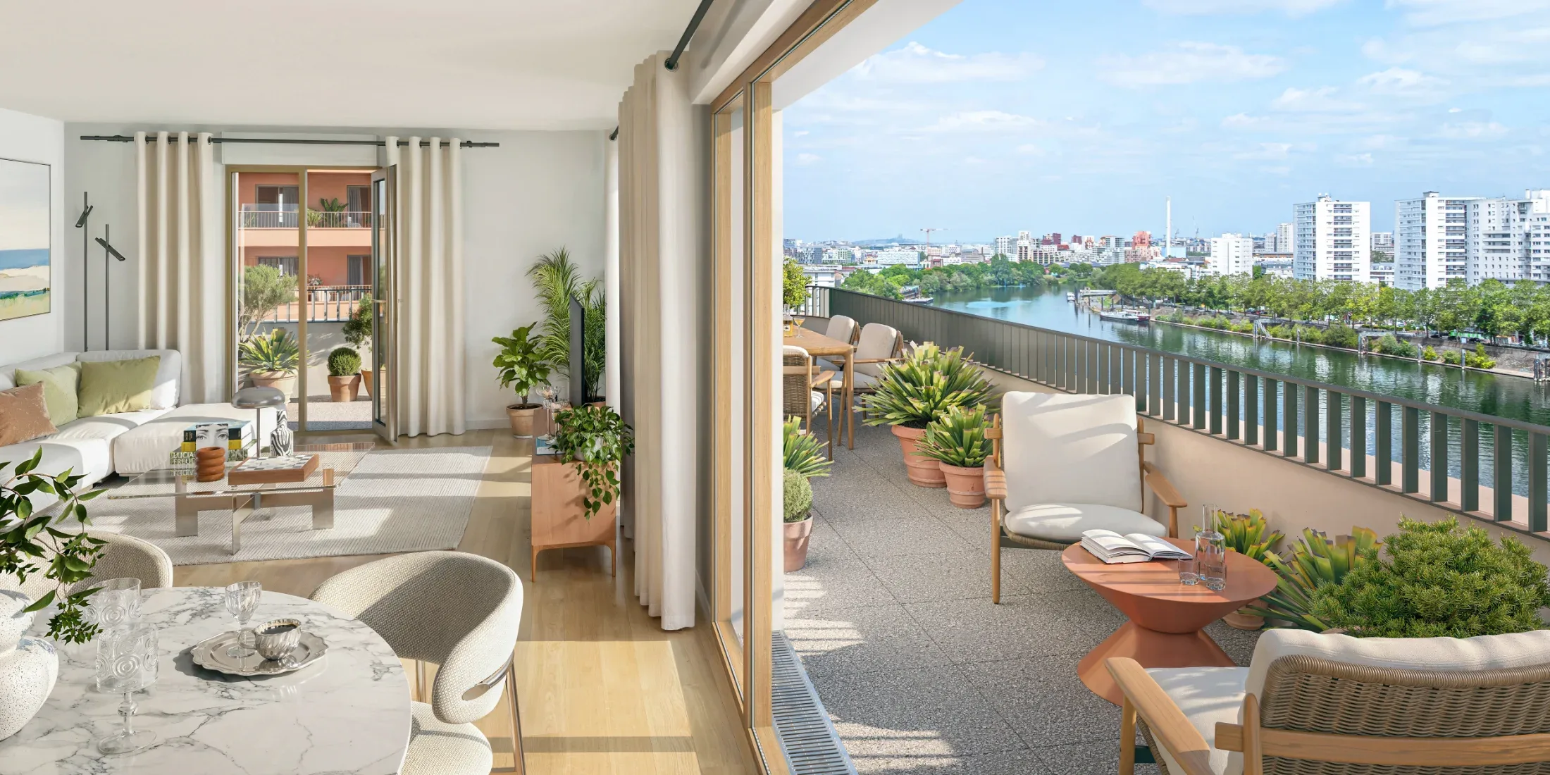 Séjour et terrasse avec vue sur la Seine